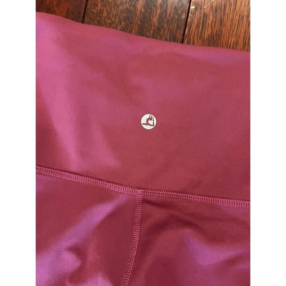 EUC Leg End soft pink leggings with side pocket and design - Picture 5 of 5